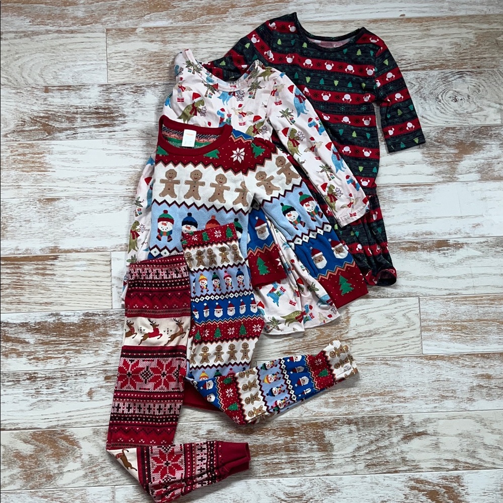 Bundle of 3 holiday dresses and 2 leggings size 6/7